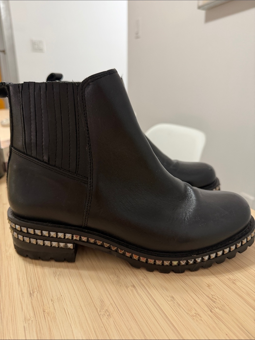 Steve Madden Black Leather Studded Chelsea Booties